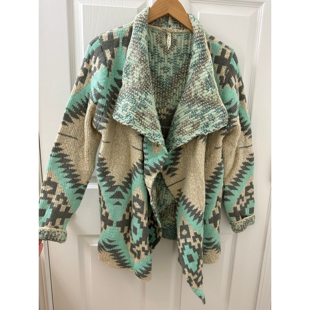 Cozy Oversized Women’s Fashion Cardigan Tiffany Blue Aztec Tribal Print